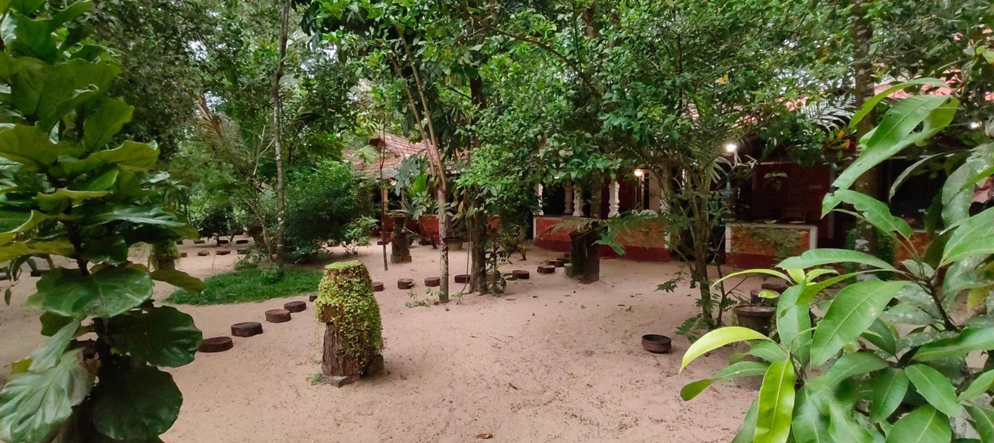 Abba Marari Beach Villas & Homestay Mararikulam Alappuzha Екстер'єр фото